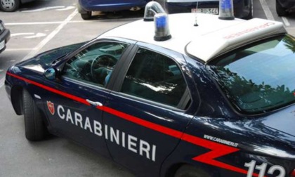 Uomo trovato morto a terra a Sanremo, indossava il casco
