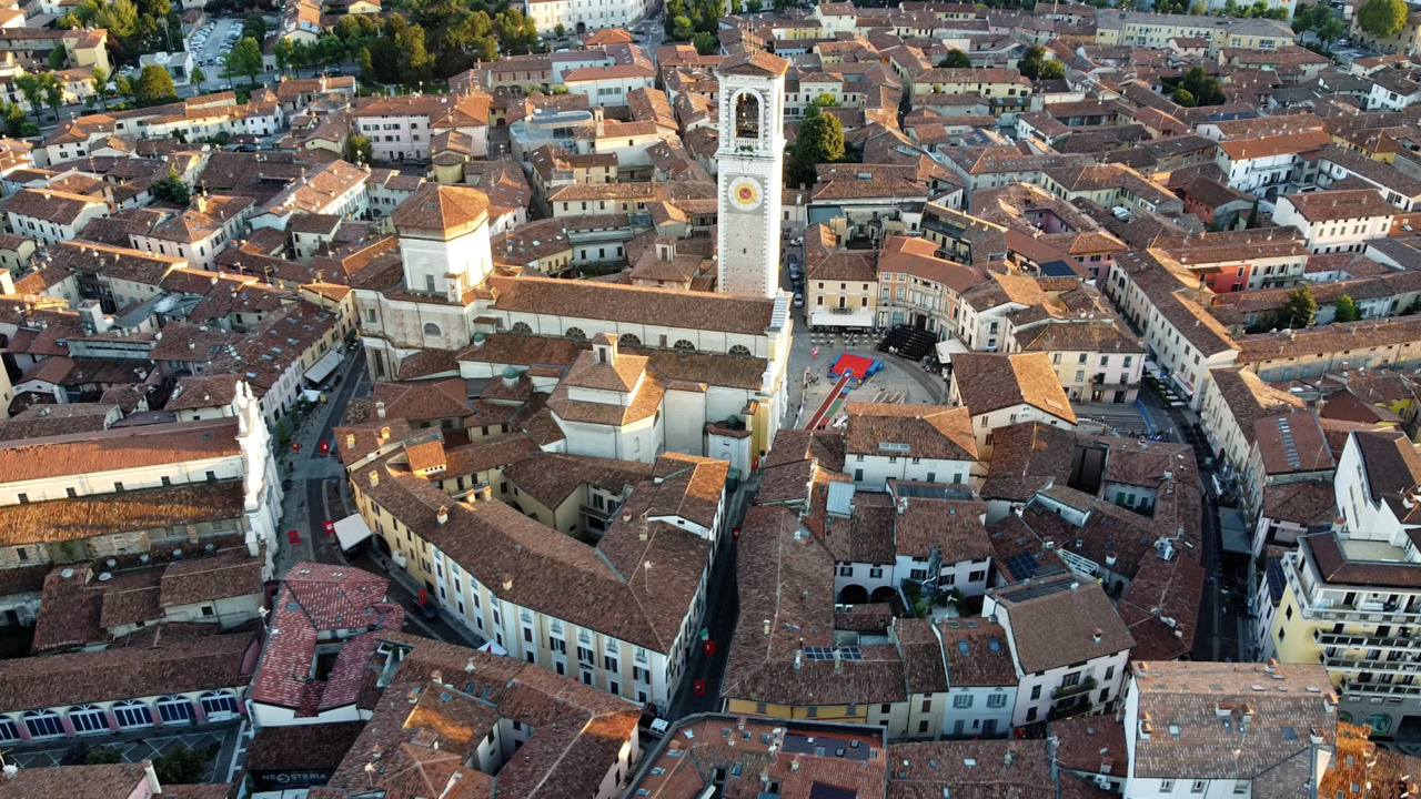 Chiari protagonista in tv, a “Dentro e Fuori dal Comune” su il 61 e Telecity