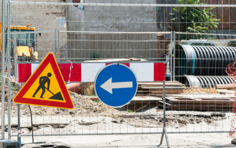 Estorsione ai lavoratori da parte del capocantiere: arrestato