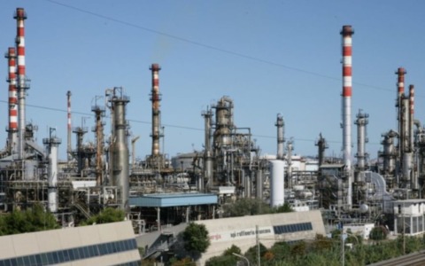 Il gruppo API IP venduto agli azeri di Socar, l’annuncio con una lettera ai dipendenti