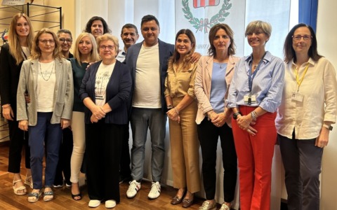 Il sindaco consegna l’Eccellenza a otto dipendenti comunali