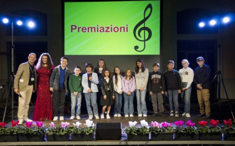 Jacopo Binda trionfa al 18° Festival Canoro “Musica per il Maestro”