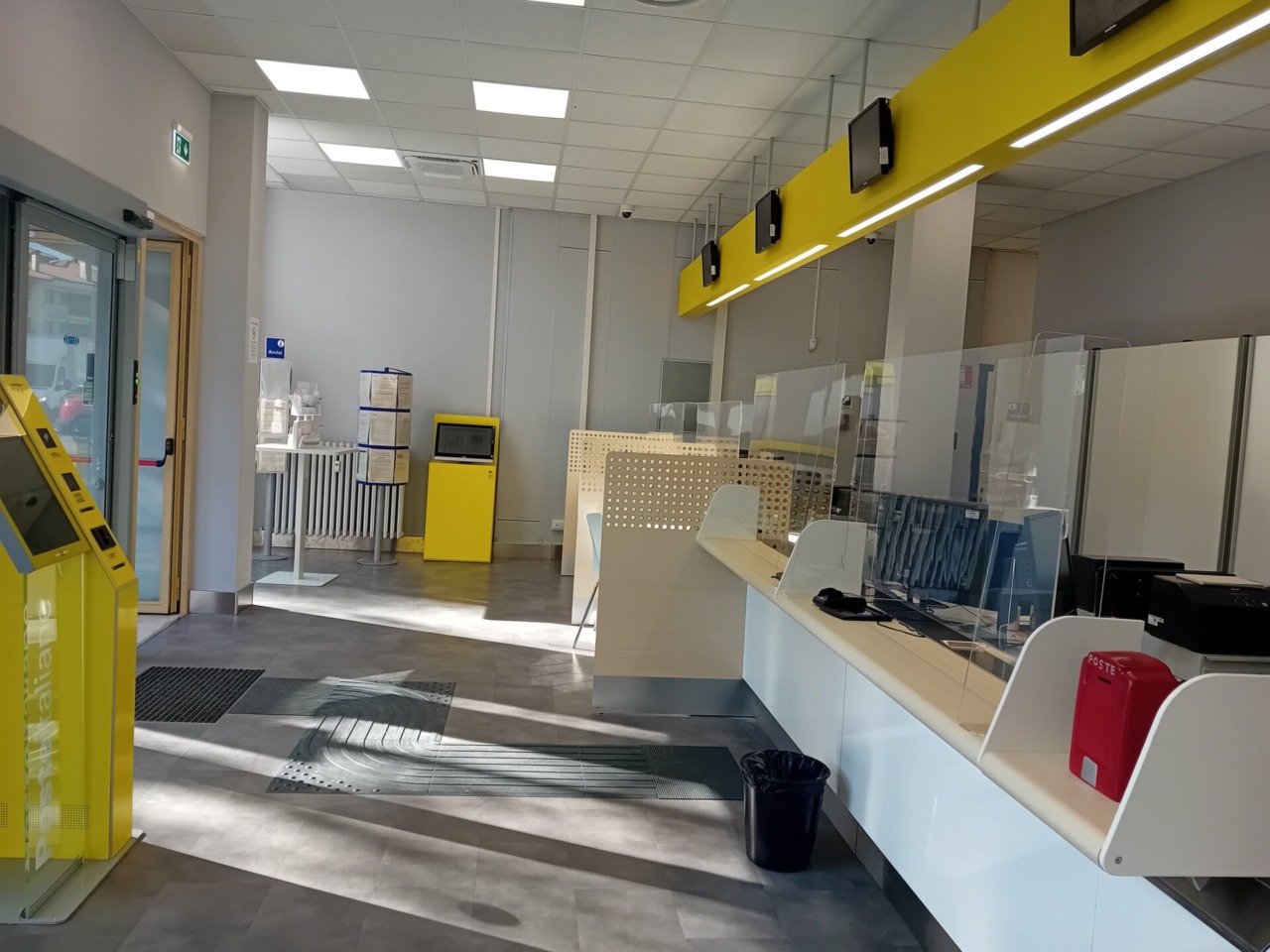 Lavori all’ufficio postale di Pregnana Milanese