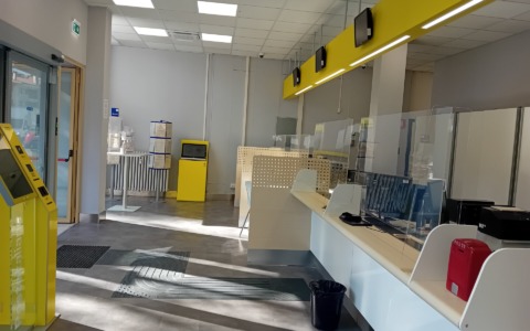 Lavori all’ufficio postale di Pregnana Milanese