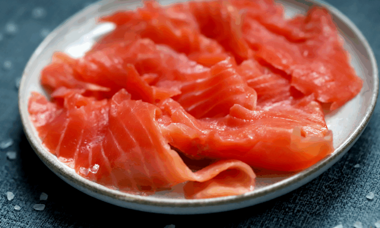 Listeria nel salmone di noto marchio: il prodotto e i lotti ritirati dai supermercati