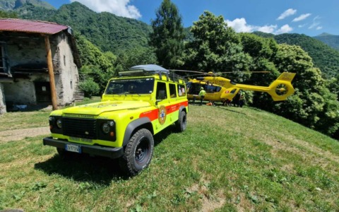 Malori alla festa degli Alpini alle Betulle: nove soccorsi per intossicazione