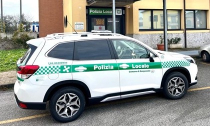 Pusher già pizzicato un anno fa dagli agenti  ci ricasca: preso con 20 dosi di coca e hashish
