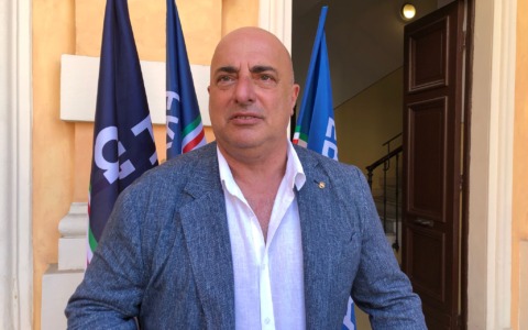 Schermaglia Berrino-Landini: «Docile quando si sospendevano i lavoratori senza Green Pass»