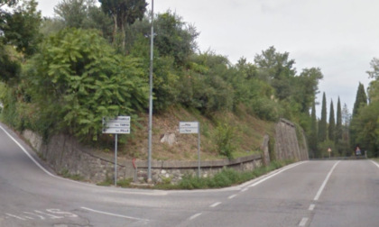 Schianto improvviso contro un muretto a Monzambano, 45enne portata via in elicottero