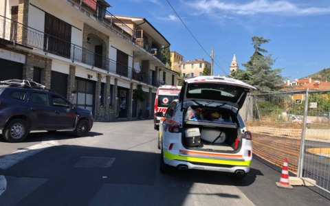 Scontro auto bici, grave il ciclista