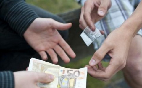 Scoperto a spacciare cocaina in Rione Piave, denunciato 38enne