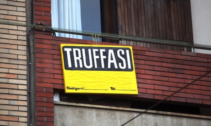 Agente “Folletto” o ladro? Paura per un pensionato