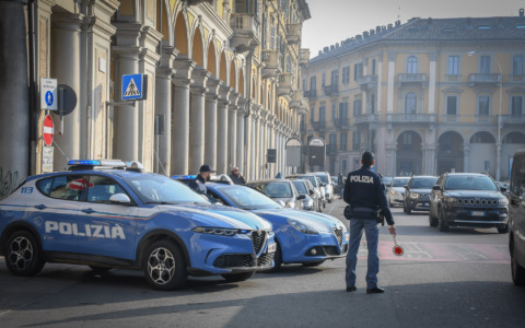 Alessandria: controllate in una sera 78 persone e 18 veicoli. Una denuncia per possesso di droga