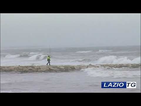 Allerta vento di burrasca e mareggiate fino a venerdì