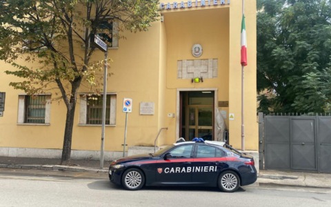 Arrestato 27enne per estorsione e furto di macchinario industriale