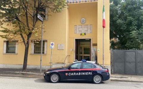 Arrestato 27enne per estorsione e furto di macchinario industriale