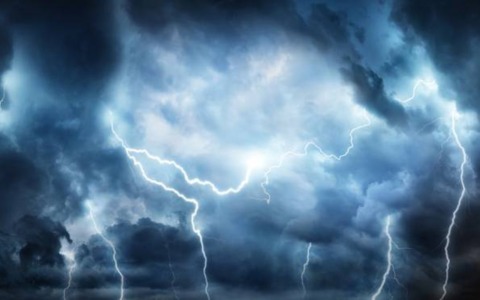 Arrivano pioggia e temporali in Liguria, nell’Imperiese è allerta “gialla”