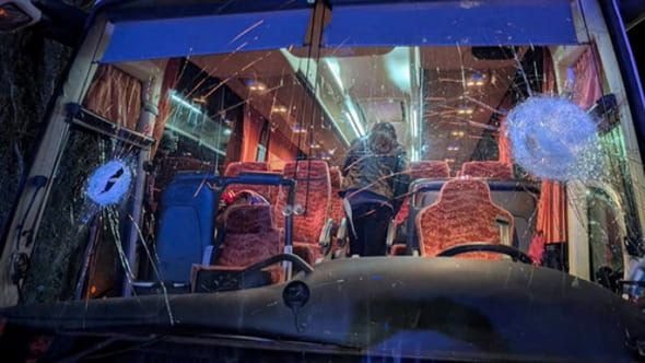 Assalto al pullman dei tifosi del Pistoia basket, muore autista