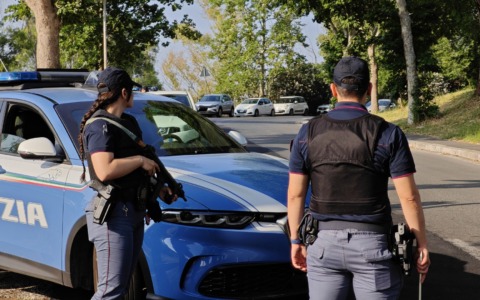 Asse Napoli – Colleferro per svaligiare appartamenti, quattro arresti