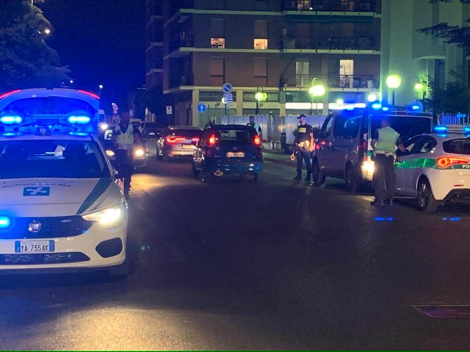 Automobilista positivo all’alcoltest investe una 70enne: è gravissima