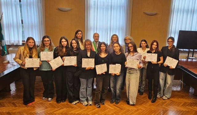 Borse di studio a 25 giovani donne nel nome di Giulia Cecchettin