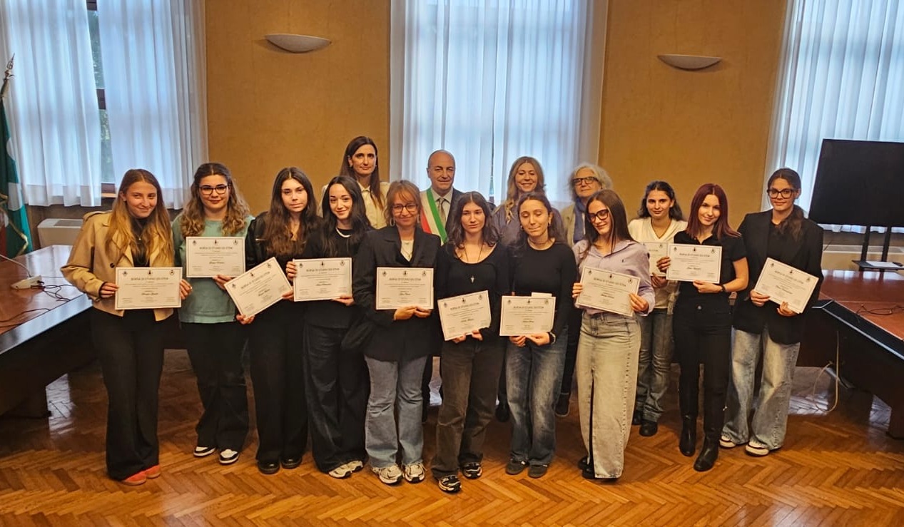 Borse di studio a 25 giovani donne nel nome di Giulia Cecchettin