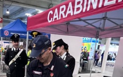 Bullismo, truffe e stupefacenti: lo stand dell’Arma al Petsfestival di Cremona