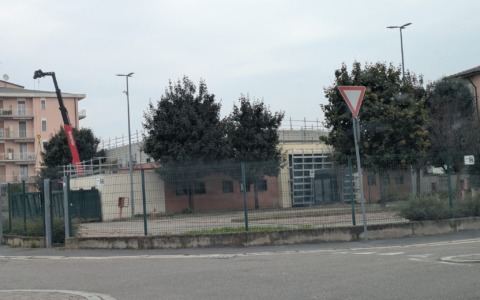 Continuano i lavori al salone polifunzionale