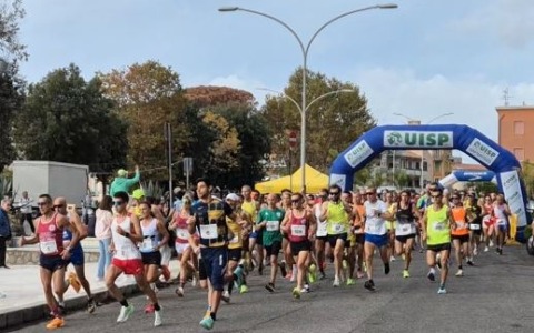 “Corri a Terracina”, vincono Gabriele Carraroli e Serena Fanella