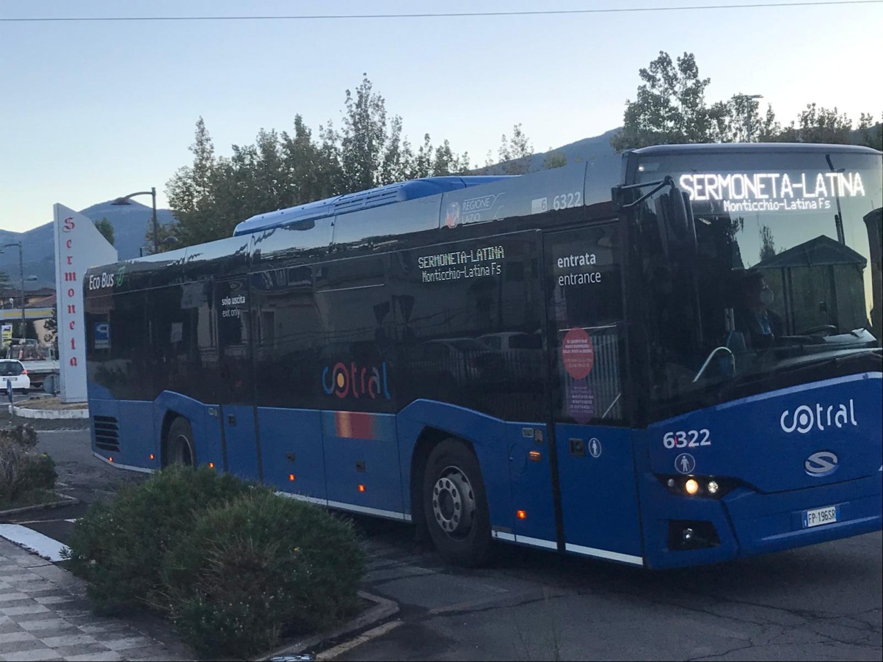 Corse degli autobus per gli studenti, l’appello del sindaco a Cotral
