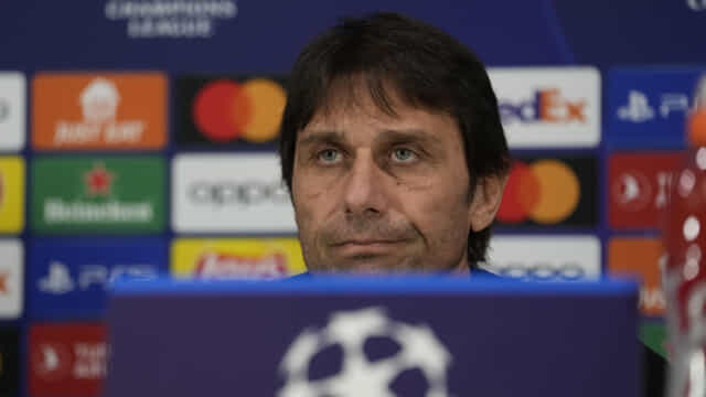 Crolla il Napoli di Conte: il PSV passeggia e vince 6-2