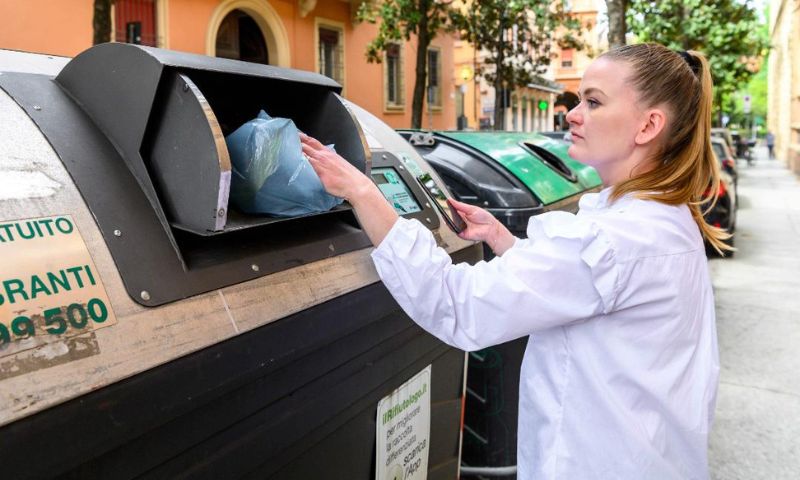 Da lunedì 27 ottobre  carta e plastica solo nei cassonetti