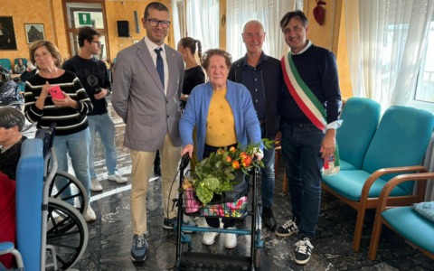 Festa a Casa Serena per i 100 anni di Francesca Peritore