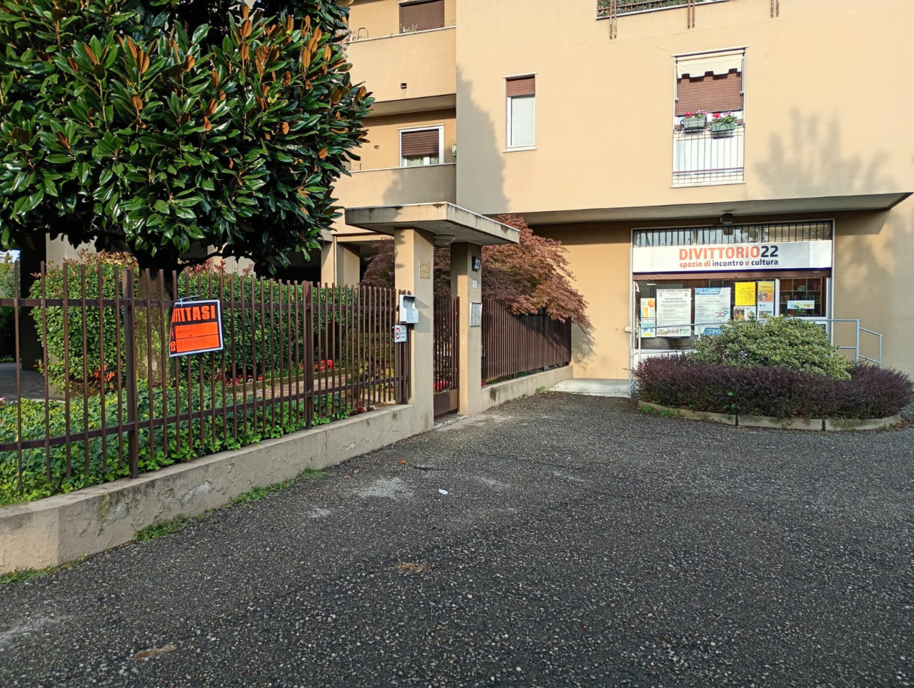 Finti appartamenti in affitto: cartelli sequestrati dalla Polizia Locale