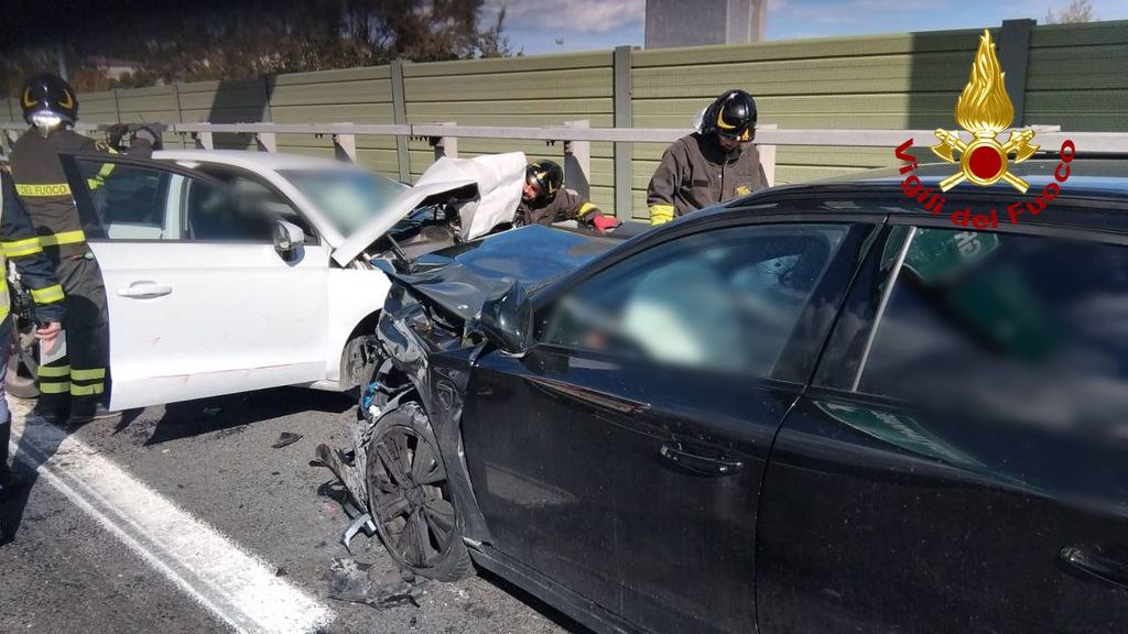 Frontale sulla A14, è morto il 53enne trasportato ieri a Torrette