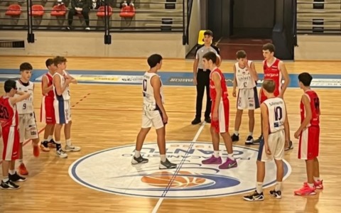 Gold: esordio da urlo per Uniweb Cantù U14, batte Varese