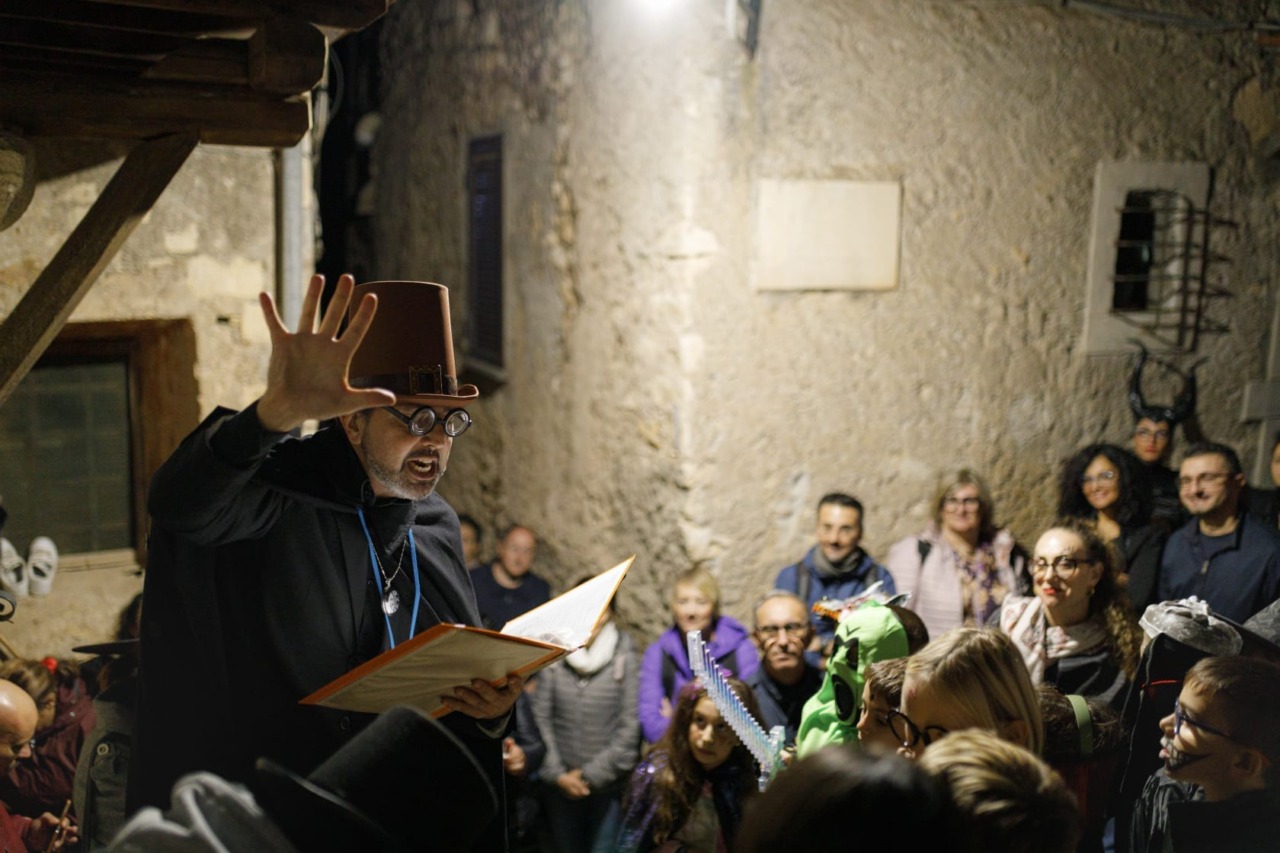 Halloween in città con le visite guidate animate