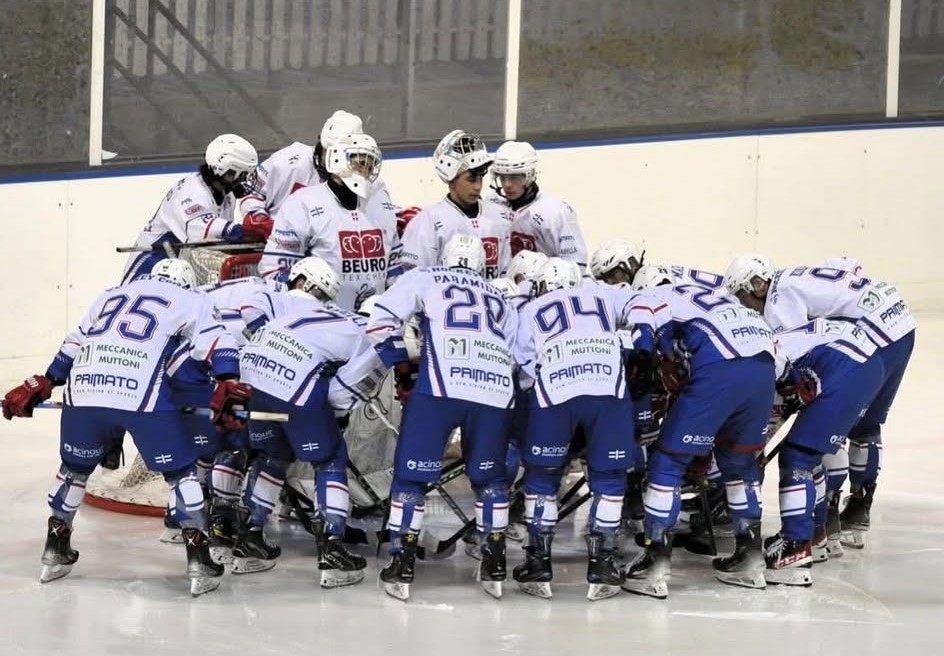 Hockey Como, primo stop all’overtime a Pinerolo
