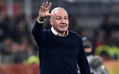 Il Frosinone perde ancora (0-1), palo di Zilli nel recupero. Allo Stirpe passa il Monza