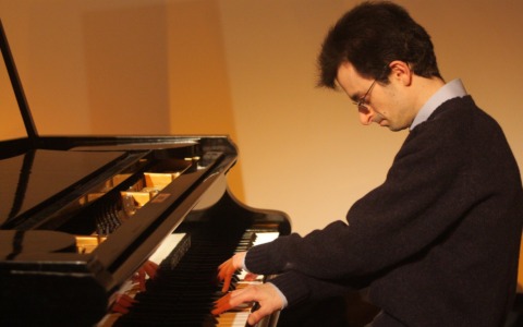 Il pianista Andrea Bacchetti torna al Teatro Sociale di Camogli