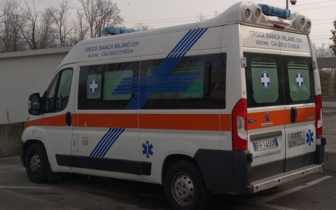 Incidente tra un’auto e una moto in zona mercato a Cernusco sul Naviglio