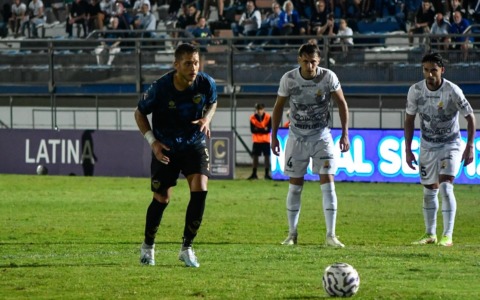 La lotteria dei rigori premia il Latina, qualificazione agli Ottavi contro l’Arezzo