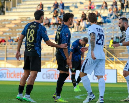 Latina – Giugliano 0-1, battuta d’arresto per i nerazzurri. La conferenza di Bruno (video)