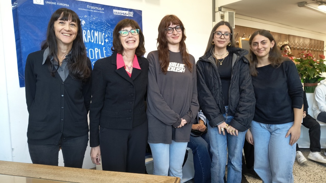 L’Isis Bernocchi premia i suoi studenti con Borse di studio