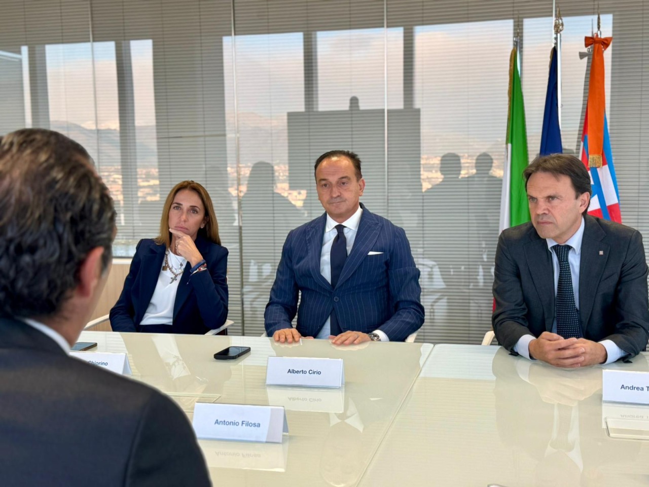 Mirafiori riparte con 400 assunzioni dopo l’incontro tra Cirio e d il Ceo Stellantis