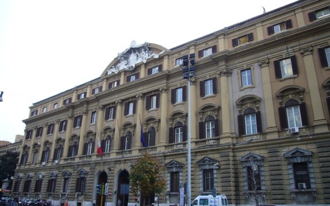Quanto si può guadagnare con i Btp Valore investendo 1.000, 5.000 o 10.000 euro: le simulazioni