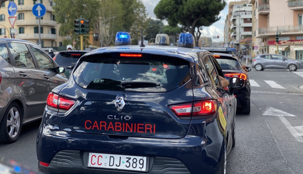 Rifiuti pericolosi, sequestrata un’area di 200 metri quadrati