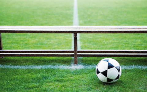 Rissa in campo a Castellazzo, tre giovani calciatori finiscono in ospedale