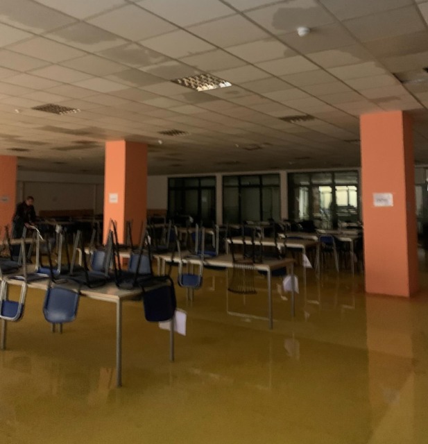 Rubinetto lasciato aperto e nel weekend la scuola si allaga