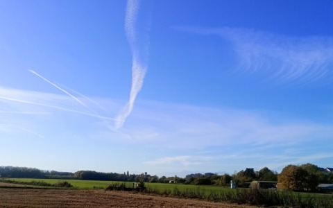Scie su Vercelli… non sono “chimiche”, ma sporcano il cielo
